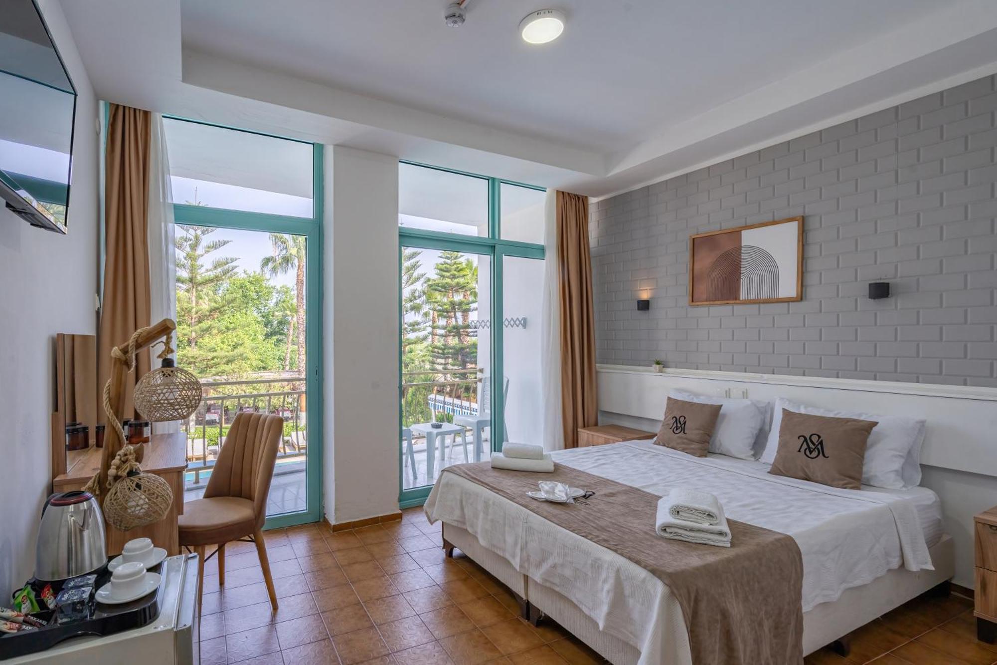 Otel Moda Camyuva
